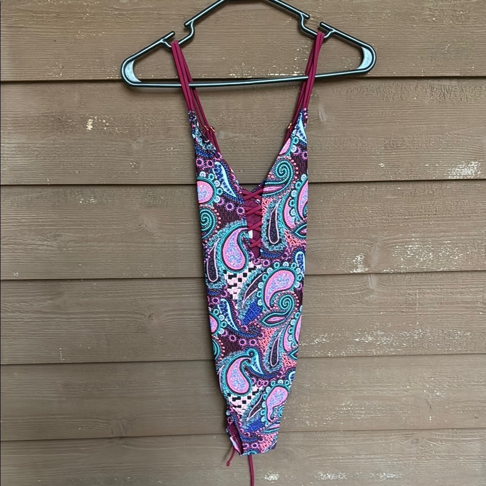 Ambrielle Purple and Maroon Swimsuit One Piece size medium